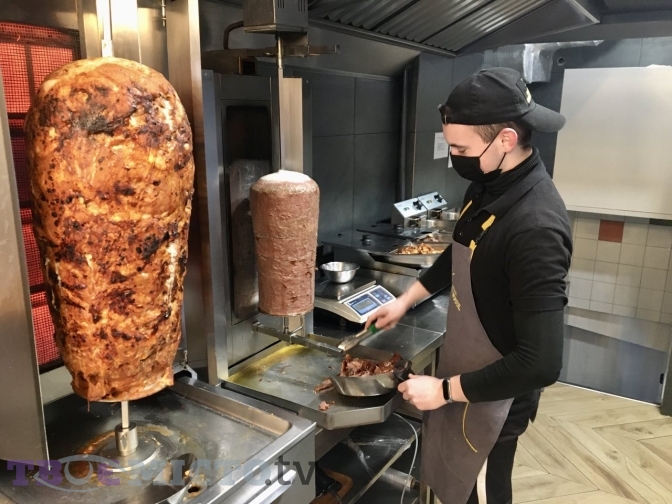 Усе буде кебаб, або Чому вулична їжа витісняє у Львові локальну кухню