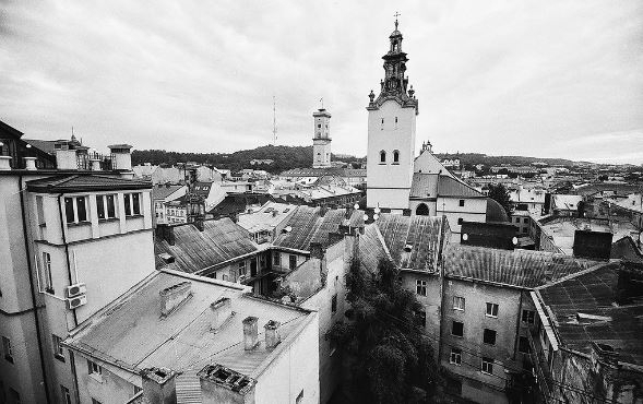 На Tvoemisto.tv стартувала трансляція розмови про збереження архітектури Львова
